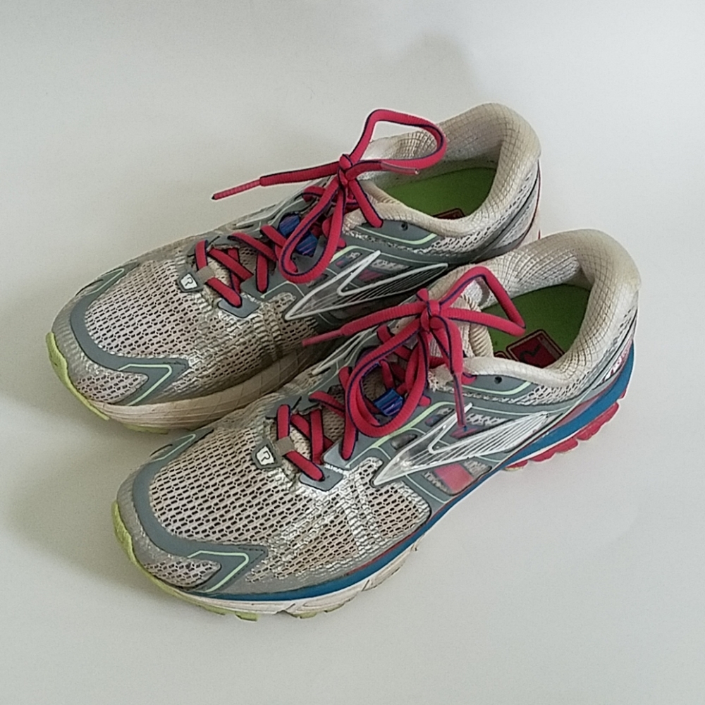 Brooks Ravenna 6 Running Training Shoes White Pink Athletic Sneakers Size 8.5 B